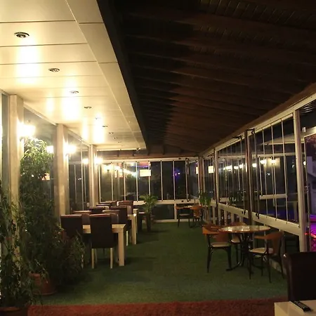Hotel Grand Ezel